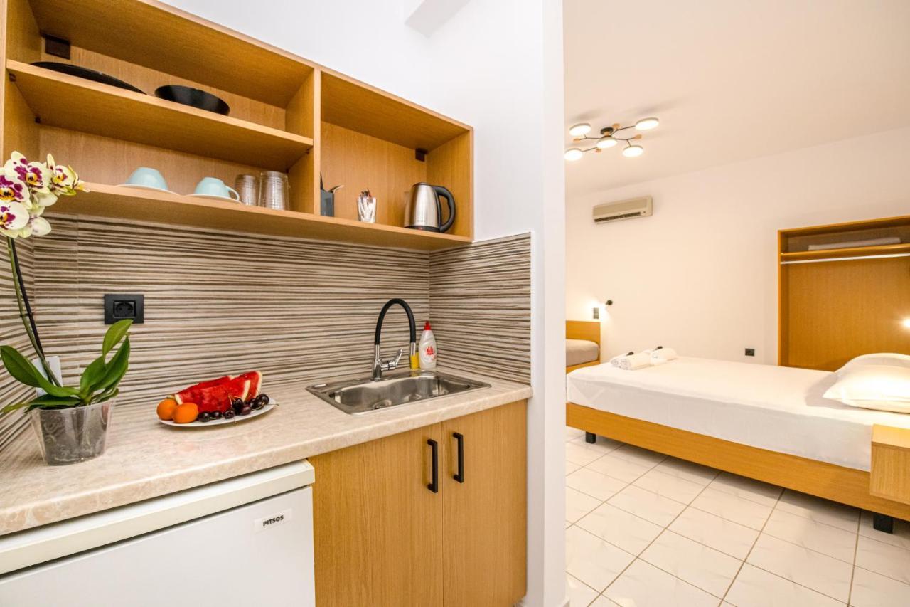 Smaroula Hotel เอลาโฟนีซี ภายนอก รูปภาพ